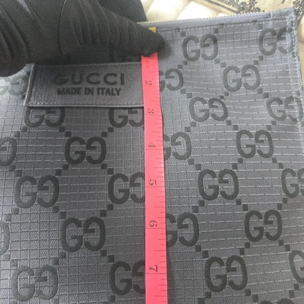 Gucci NWOT GG Monogram Ripstop Pouch Wristlet – Black Gray